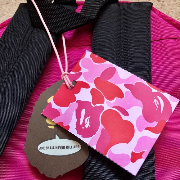 BAPE ladies backpack - Picture 4 of 4